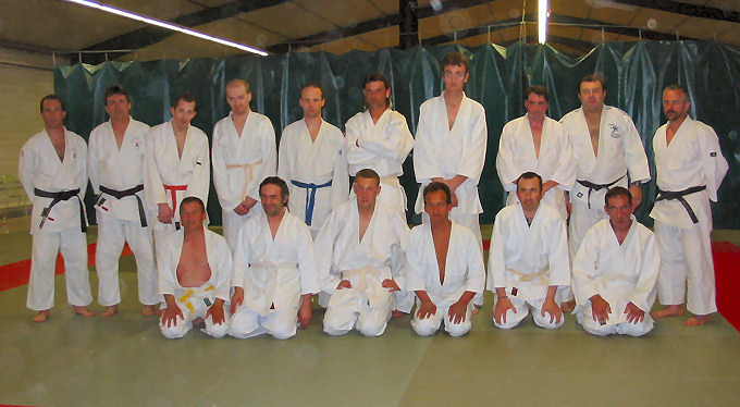 Judokas débutants et confirmés du cours adapté, mars 2005